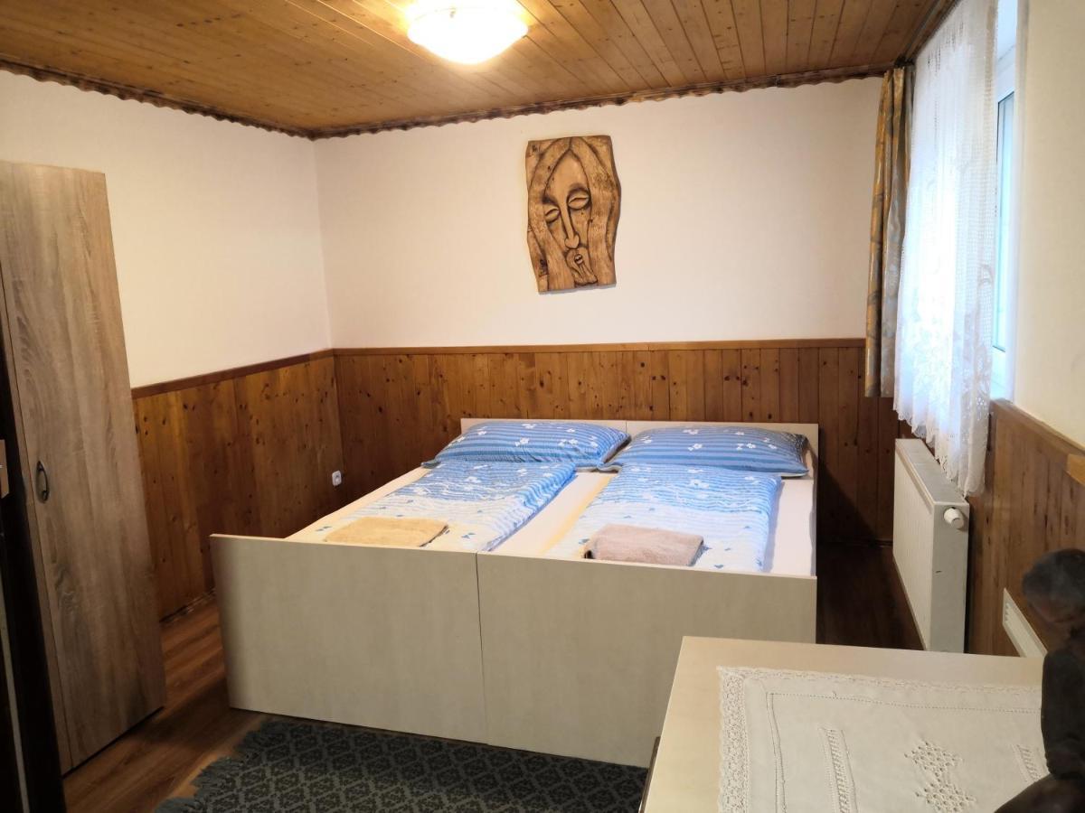 Penzion u Šmídů Náměstí Jaroslavice (Znojmo) Exterior foto